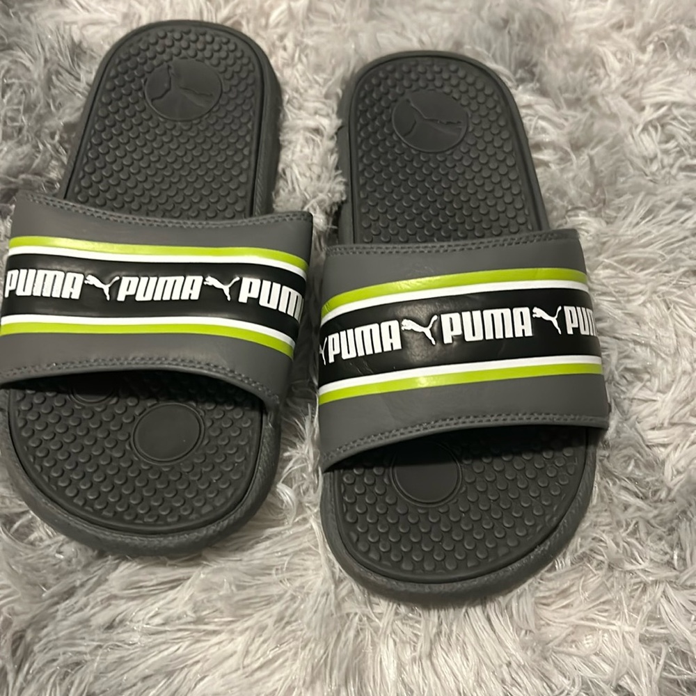 Little kids Puma sandals